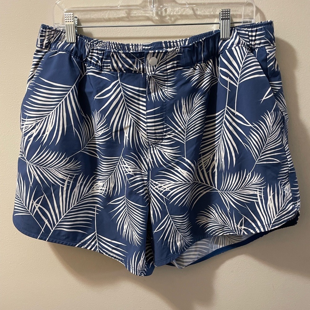 Chubbies Mens Swim Trunks XL Navy Blue White Palm Leaf Print Mesh Lined Shorts